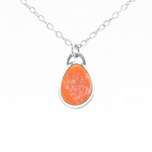 Load image into Gallery viewer, Classic Oval Necklace
