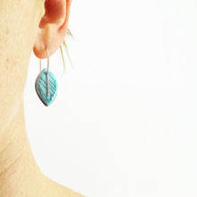 Load image into Gallery viewer, Classic Leaf Earrings
